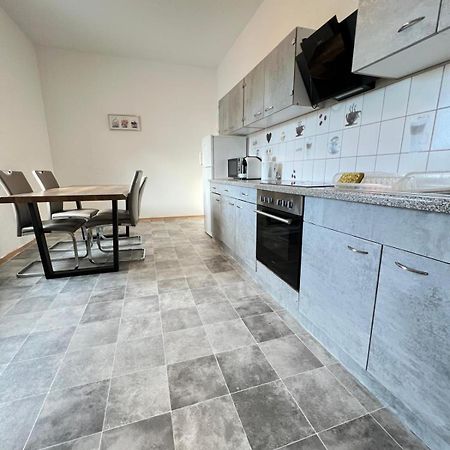 Apartments Im Herzen Von Neumuenster Innenstadt & Hbf Fusslaeufig, Mit Privatparkplatz Dış mekan fotoğraf
