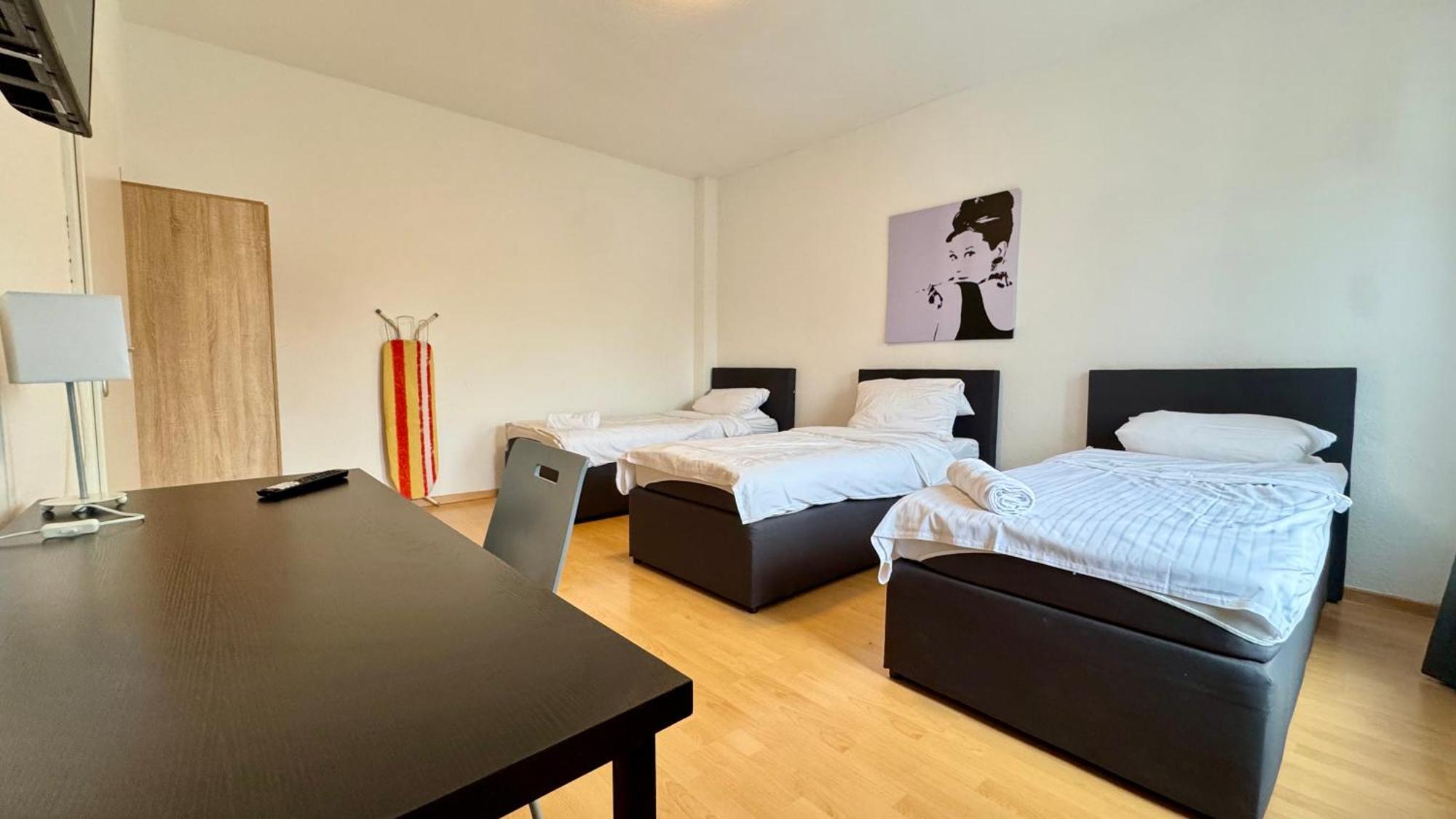 Apartments Im Herzen Von Neumuenster Innenstadt & Hbf Fusslaeufig, Mit Privatparkplatz Dış mekan fotoğraf