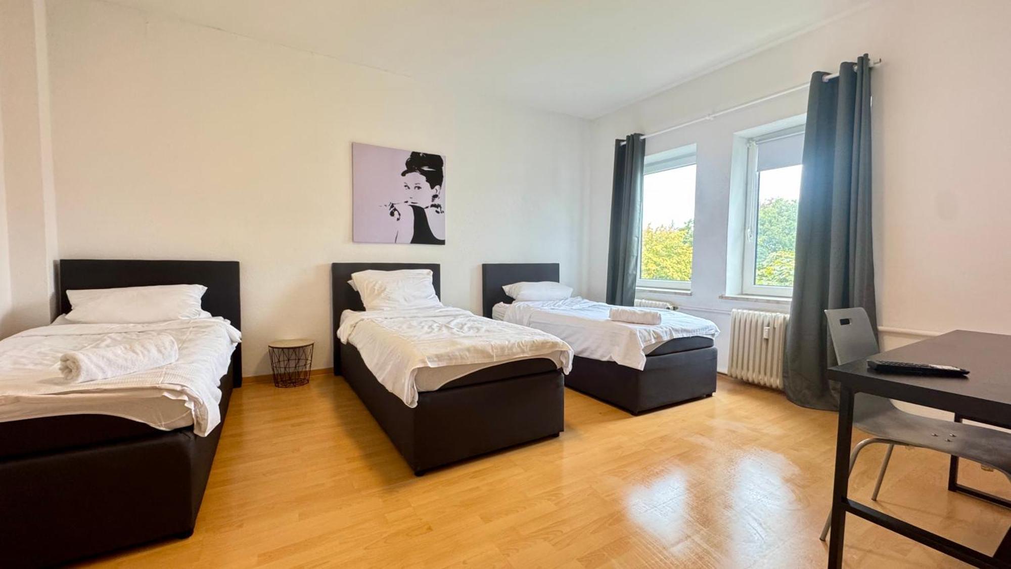 Apartments Im Herzen Von Neumuenster Innenstadt & Hbf Fusslaeufig, Mit Privatparkplatz Dış mekan fotoğraf