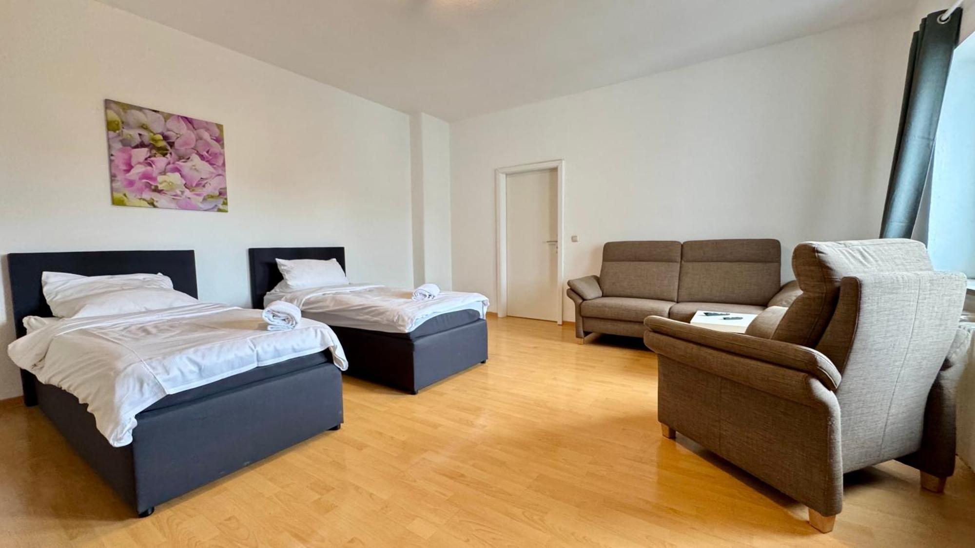 Apartments Im Herzen Von Neumuenster Innenstadt & Hbf Fusslaeufig, Mit Privatparkplatz Dış mekan fotoğraf