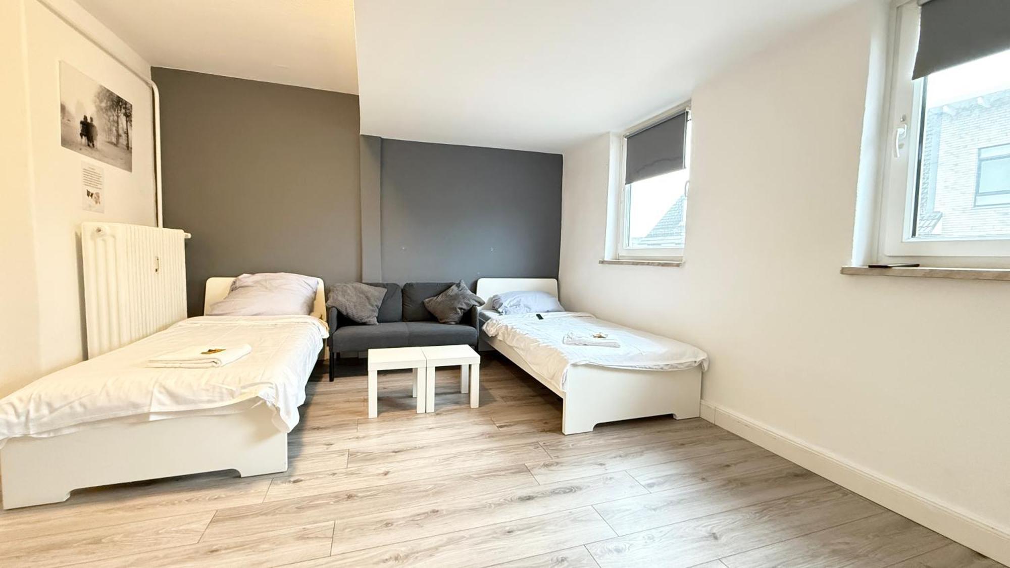 Apartments Im Herzen Von Neumuenster Innenstadt & Hbf Fusslaeufig, Mit Privatparkplatz Dış mekan fotoğraf